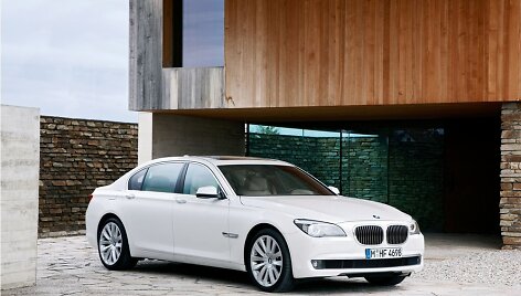 Brangiausias automobilis &ndash; BMW 760Li