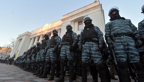 Policininkai prie Ukrainos parlamento 