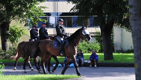 Policijos pareigūnai sostinėje ruošiasi sutikti futbolo sirgalius iš Lenkijos