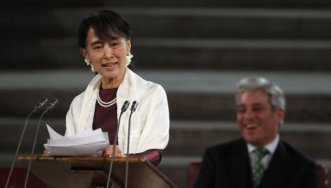 Aung San Suu Kyi Didžiojoje Britanijoje