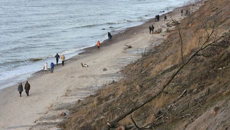 Klaipėdiečiai sekmadienį leido pajūryje