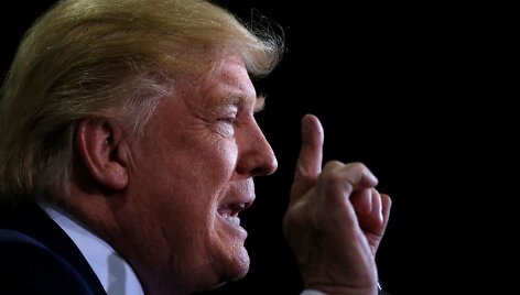 Donaldo Trumo kalbą nutraukė apsaugos darbuotojai