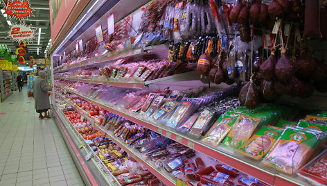 Pirkėjams parduotuvėse labiau rūpi ne mėsos gaminių kokybė, o kaina. 