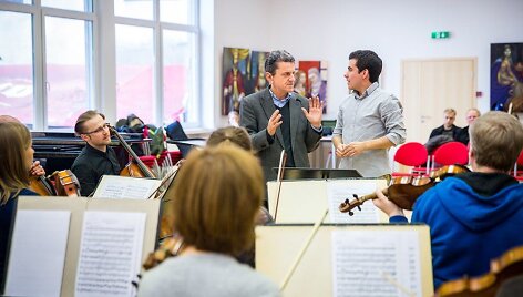 Profesorius Johannesas Schlaefli ir Nuno Coehlo