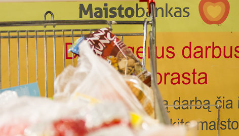 Vilniečiai raginami aukoti maisto produktus skurstantiems