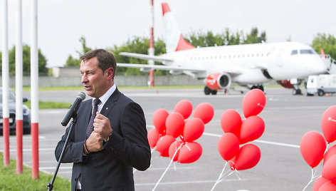 Bendrovės „Air Lituanica“ inauguracija ir pirmasis skrydis