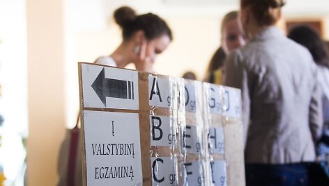 Abiturientams &ndash; i&scaron;bandymas lietuvių kalba