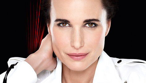 Andie MacDowell &ndash; &bdquo;Revitalift Laser&ldquo; reklamos veidas