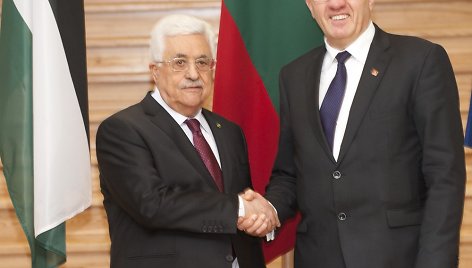 Palestinos prezidentas Mahmudas Abbasas ir Lietuvos premjeras Algirdas Butkevičius