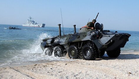 Ukrainos jūrų pėstininkų &scaron;arvuotis BTR-80