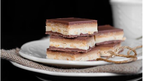 Naminiai &bdquo;Snickers&ldquo; batonėliai