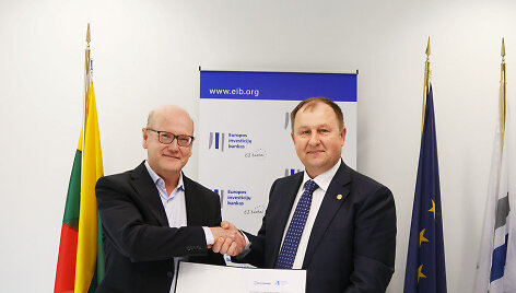 &bdquo;Teltonika IoT Group&ldquo; prezidentas Arvydas Pauk&scaron;tys ir EIB vicepirmininkas Thomas &Ouml;strosas
