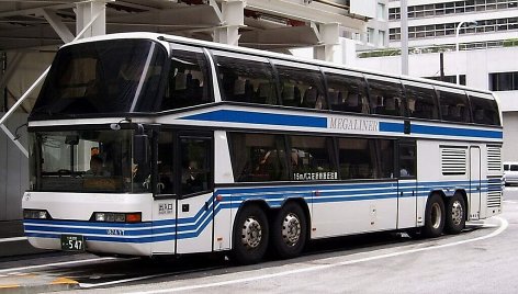 Neoplant Megaliner – 15 metrų autobusas su 4 ašimis. (Cassiopeia_sweet, Wikimedia)