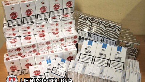 Laiptinėje rastos kontrabandinės cigaretės