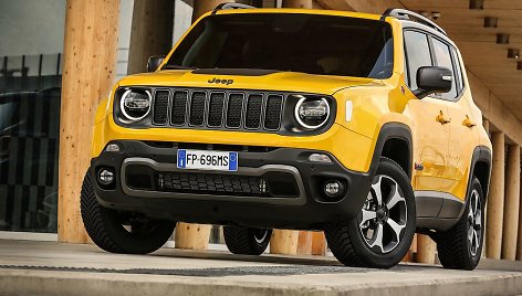 „Jeep“ atskleidė, kaip atrodys atnaujintas „Renegade“