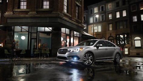&bdquo;Subaru Legacy&ldquo; pelnė IIHS auk&scaron;čiausią saugumo įvertinimą.