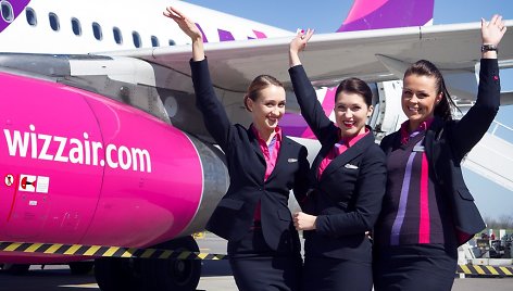 „Wizz Air“ skrydžių palydovės 