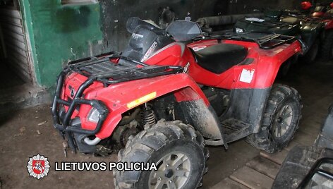 Kelmėje rasti vogti sunkieji keturračiai motociklai