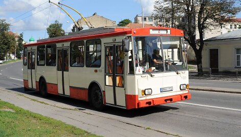 &bdquo;Vilniaus vie&scaron;ojo transporto&ldquo; skolos turėtų sumažėti pardavus pastatus Valakampiuose.