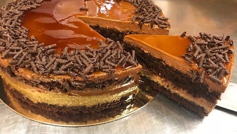 Vegani&scaron;kas &scaron;okoladinis tortas