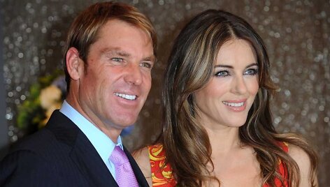 Elizabeth Hurley ir Shane'as Warne'as