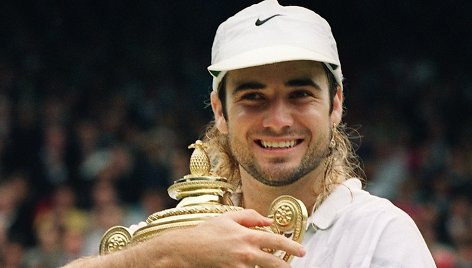 Andre Agassis 1992-aisiais metais tapo Vimbldono čempionu