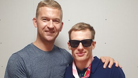 Kęstutis Linkus ir paralimpinis prizininkas plaukikas Edgaras Matakas