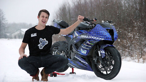 &Scaron;arūnas Kezys ir jo &bdquo;Kawasaki Ninja&ldquo;
