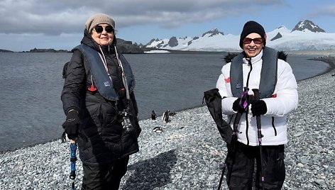 81 metų geriausios draugės lankėsi net Antarktidoje