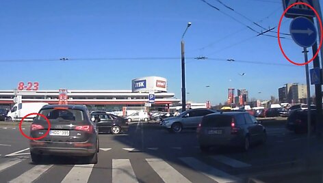 &bdquo;Audi Q7&ldquo; pažeidžia taisykles