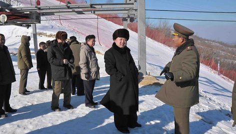 Kim Jong Unas apsilankė naujajame Šiaurės Korėjos slidinėjimo kurorte