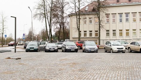 Automobilių statymas Panevėžyje