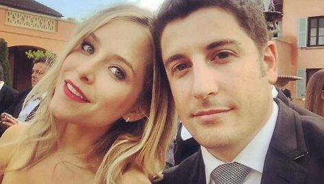 Jasonas Biggsas su žmona Jenny Mollen