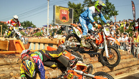 &bdquo;Red Bull Romaniacs 2016&ldquo; prologo akimirkos