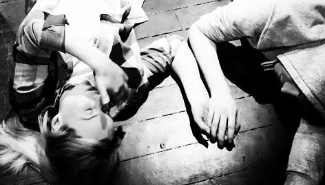 Nacionaliniame Kauno dramos teatre &ndash; spektaklio paaugliams &bdquo;Lė-kiau-lė-kiau&ldquo; premjera. 
