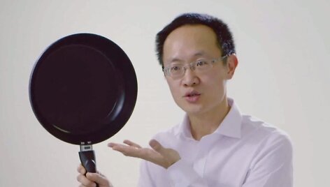 &bdquo;Xiaomi&ldquo; reklamoje pa&scaron;iepia &bdquo;iPhone 6 Plus&ldquo;