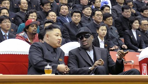 Kim Jong Unas ir Dennisas Rodmanas