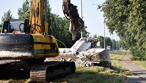 Panevėžyje griaunamas sovietinis paveldas: nebelieka senų riboženklių