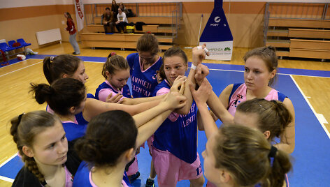 LMKL: &bdquo;Jaunieji Talentai&ldquo; &ndash; &bdquo;Sūduva&ldquo; &ndash; 49:77