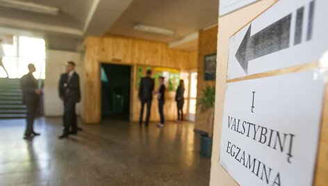 Abiturientams &ndash; i&scaron;bandymas lietuvių kalba