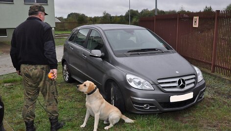 Sulaikytas &bdquo;Mercedes-Benz&ldquo; su ha&scaron;i&scaron;o kontrabanda