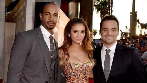 Damonas Wayansas jaunesnysis, Nina Dobrov ir Jake'as Johnsonas