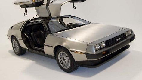 DeLorean DMC-12