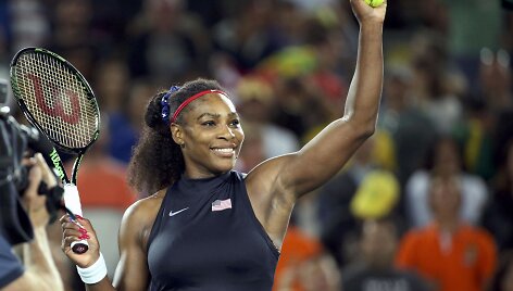 Serena Williams prie&scaron; Alizę Cornet