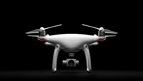 Dronas DJI Phantom 4