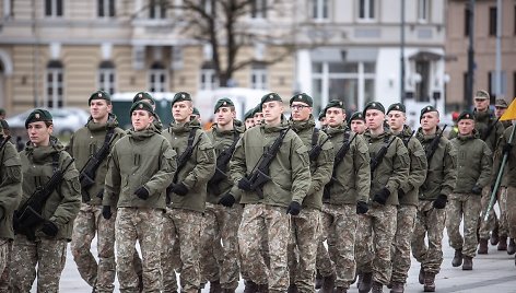 Karo akademijos kariūnai prisiekė Lietuvai