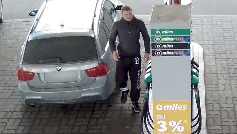 Užfiksuotas vairuotojas degalinėje