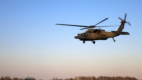 UH-60 &bdquo;Black Hawk&ldquo; JAV karinis sraigtasparnis