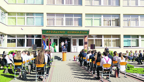 Nauji mokslo metai tapo i&scaron;&scaron;ūkiu ne tik mokykloms, bet ir mokinių tėvams