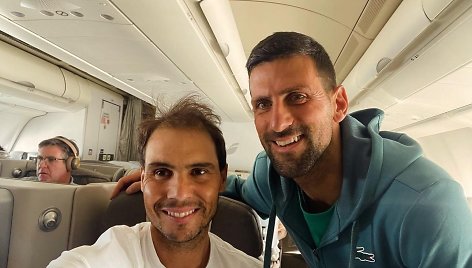 Rafaelis Nadalis ir Novakas Džokovičius vienu lėktuvu atvyko į JAV